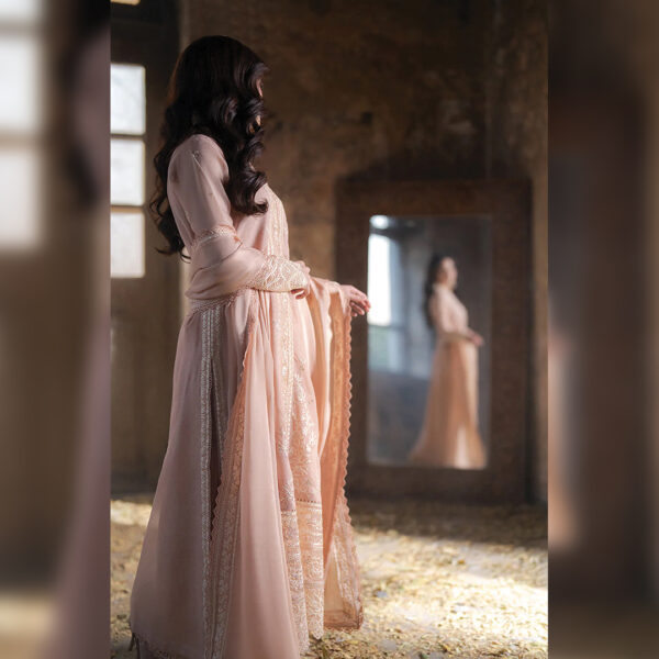Azure Ensembles Festive Model Ivory Whisper - Image 4