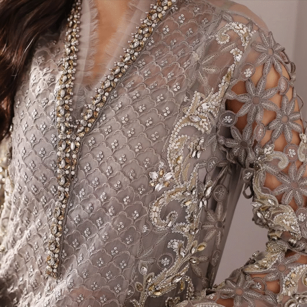 3 Piece Unstitched Embroidered Organza Suit D6 - Image 3